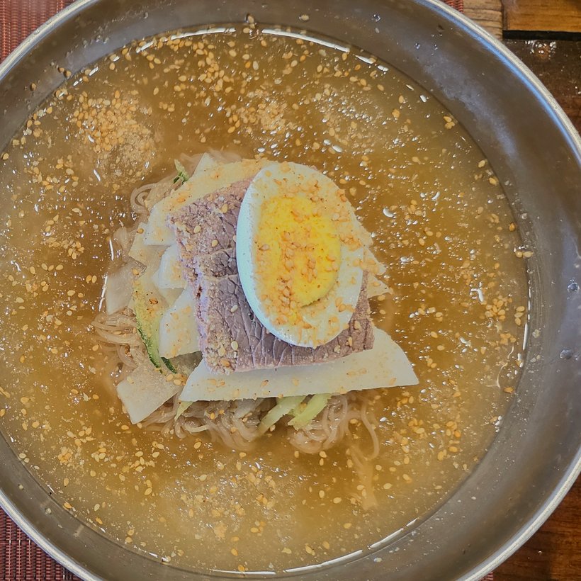 물냉면