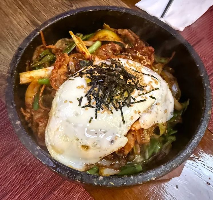 김치 돌솥 비빔밥 Kimchi Dolsot Bibimbap
