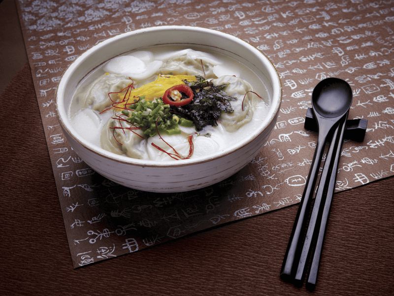사골 떡만두국 Sagol Tteok Mandu Guk